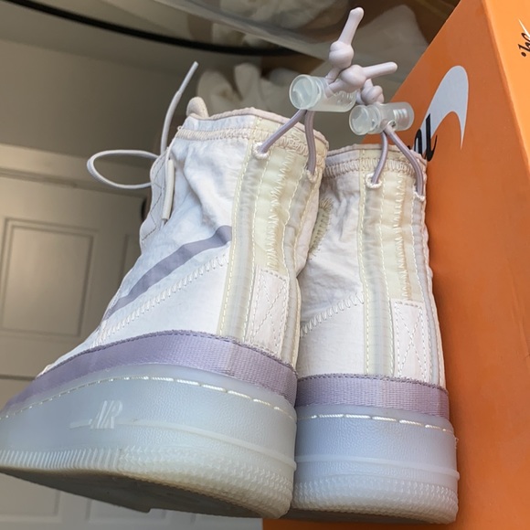 NIKE AF1 1982 Air Force 1 High Top Sneaker - Picture 9 of 9